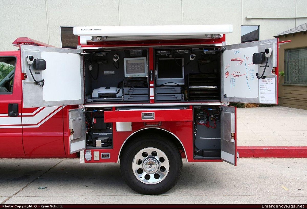 Автомобиль пожарно-спасательный бронированный