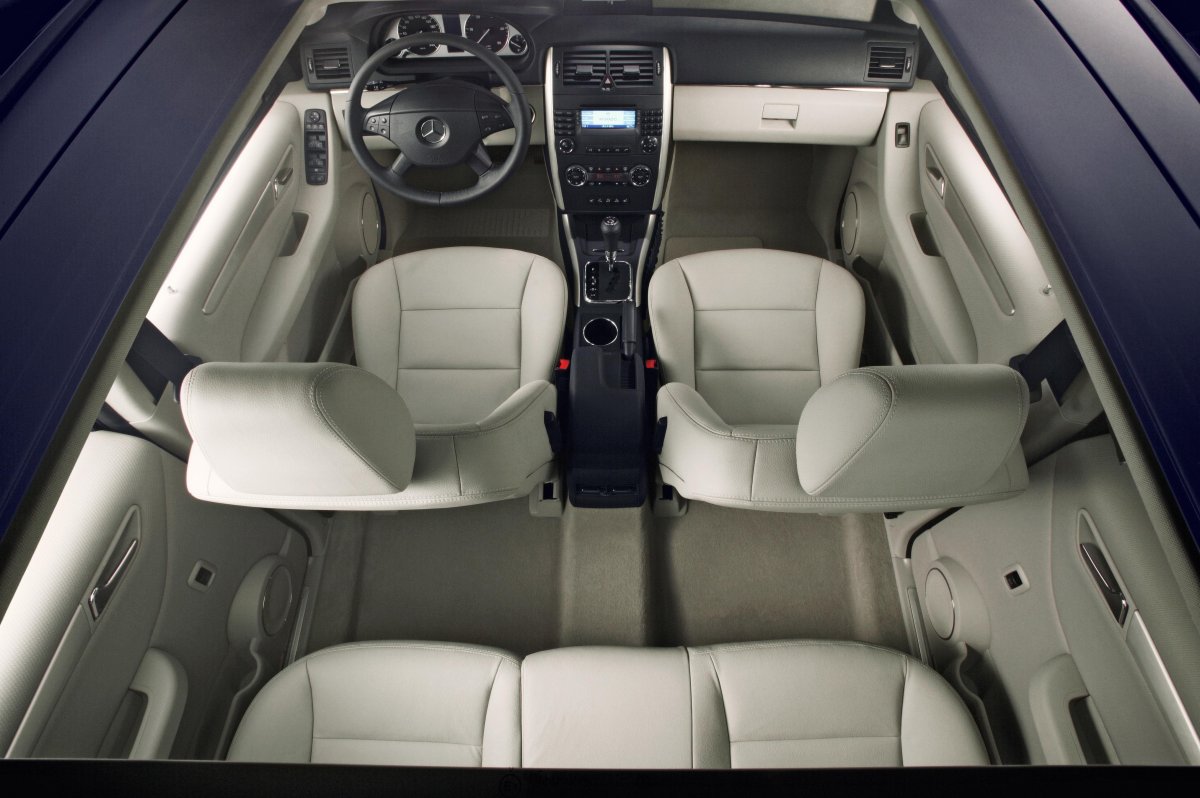 Mercedes-Benz w245 салон