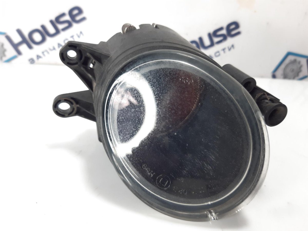 Противотуманная фара Тойота Авенсис т250