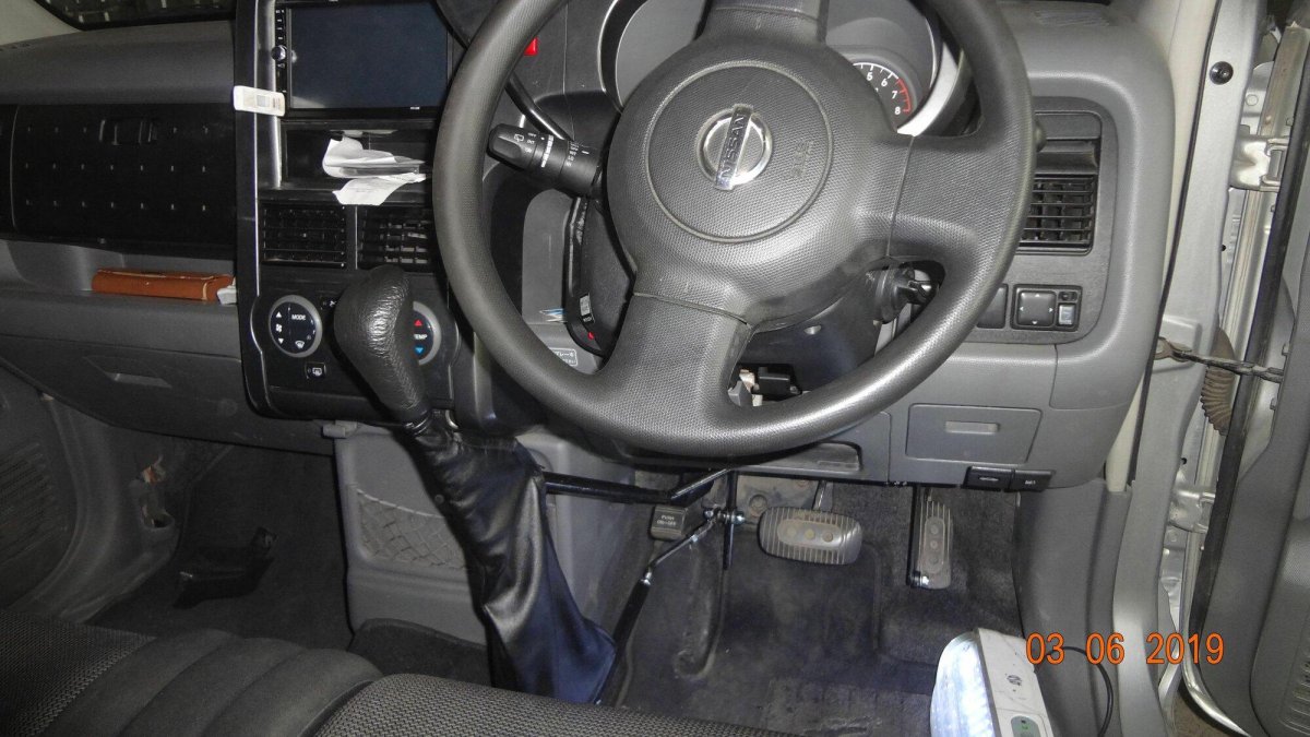 Лансер 9 с ручным управлением для инвалидов