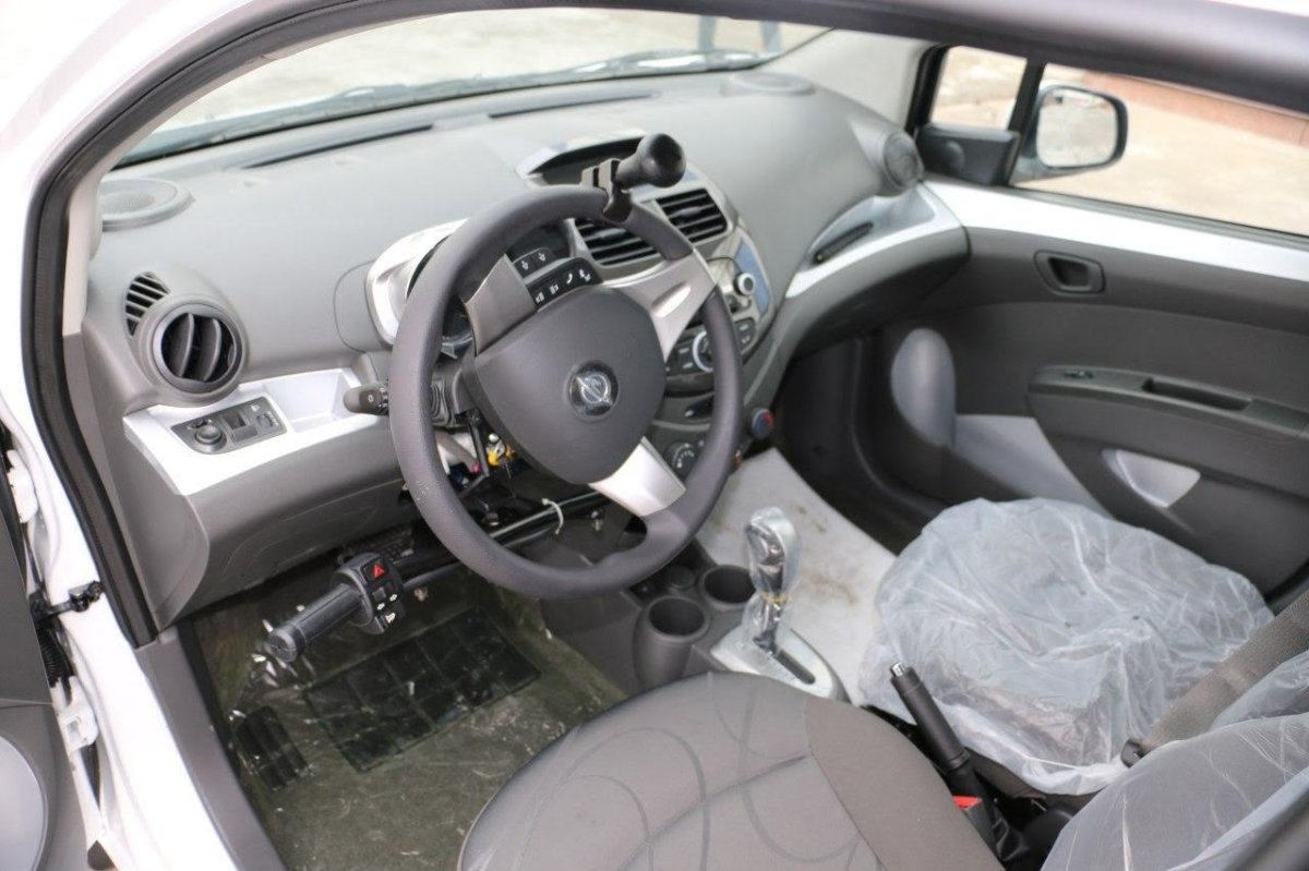 Ручное управление на автомобиль