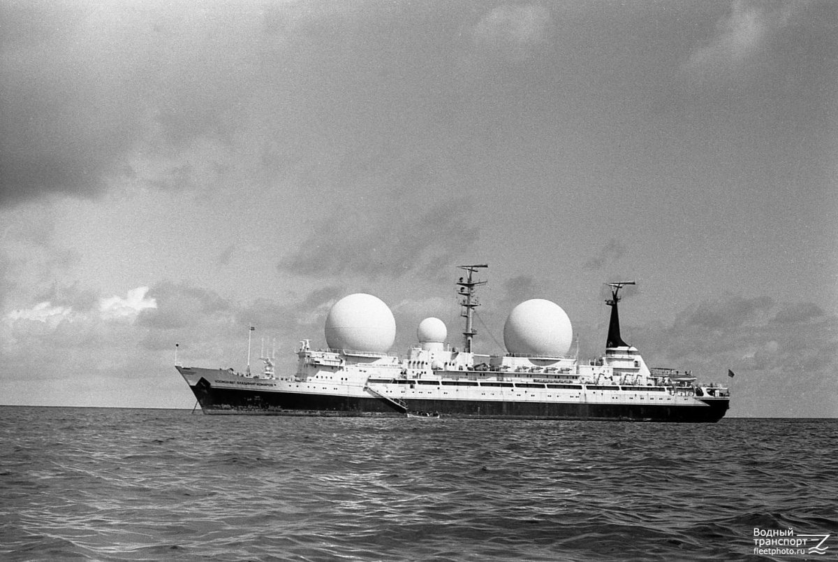 Корабль космонавт Владимир комаров