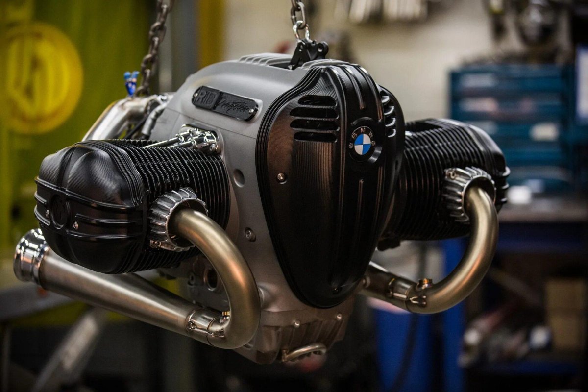 BMW мотоцикл Драгстер