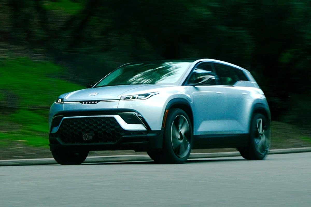 Электромобиль кроссовер