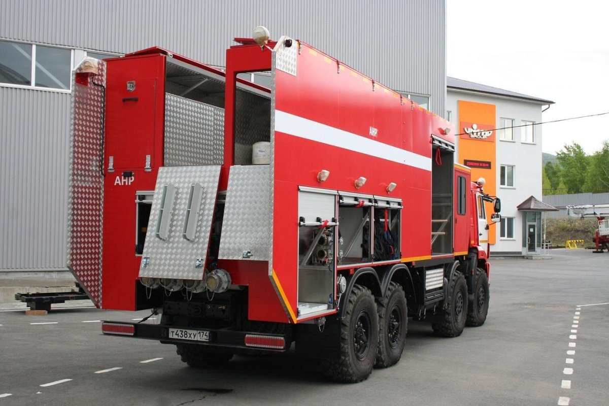 Пожарный насосно-рукавный автомобиль