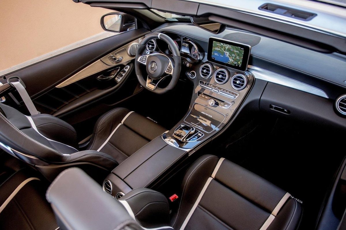 Mercedes AMG s63 Cabriolet салон