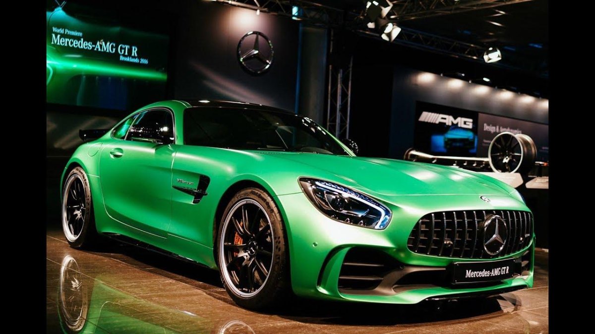 Мерседес АМГ ГТ зеленый