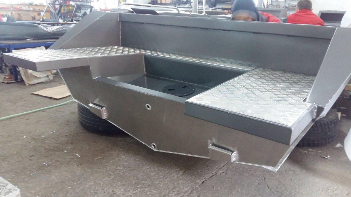 Вельбот 390 New Style