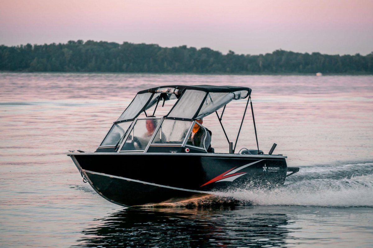 Моторная лодка REALCRAFT 470