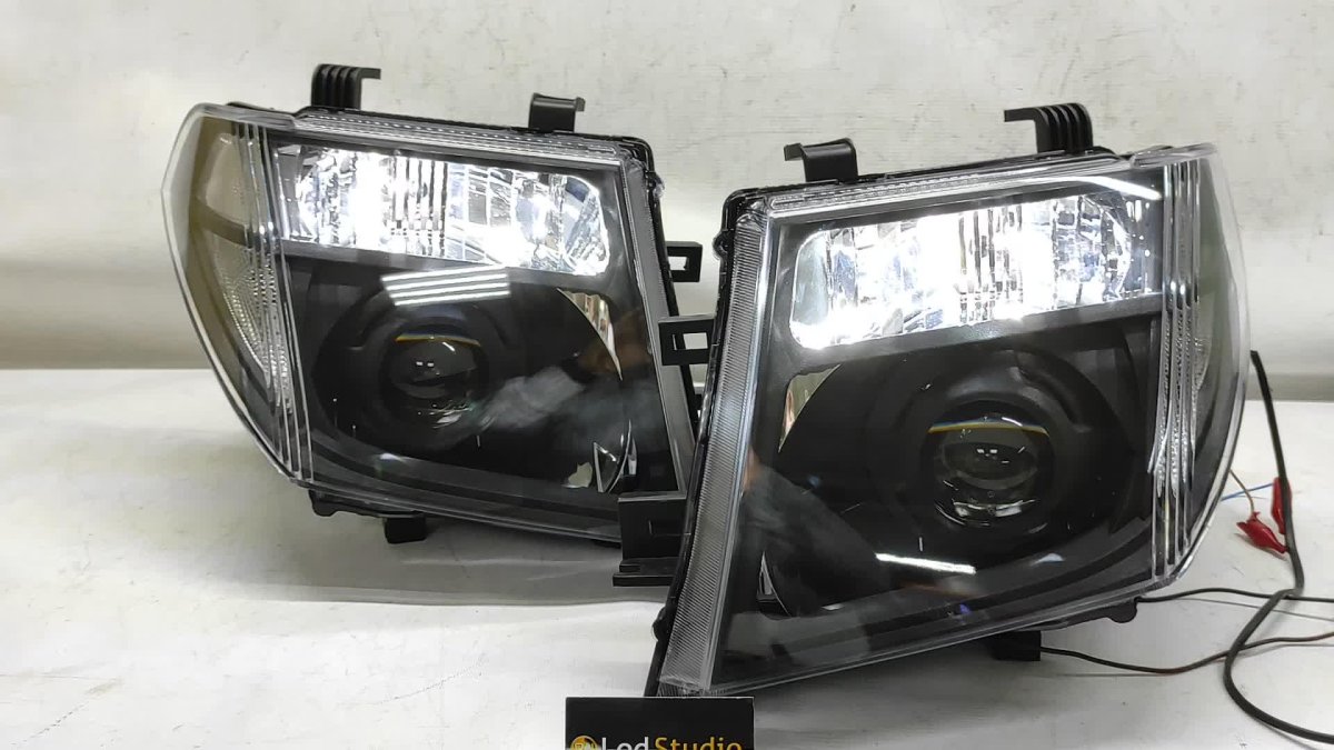 Задние фонари светодиодные Ниссан Патфайндер 51