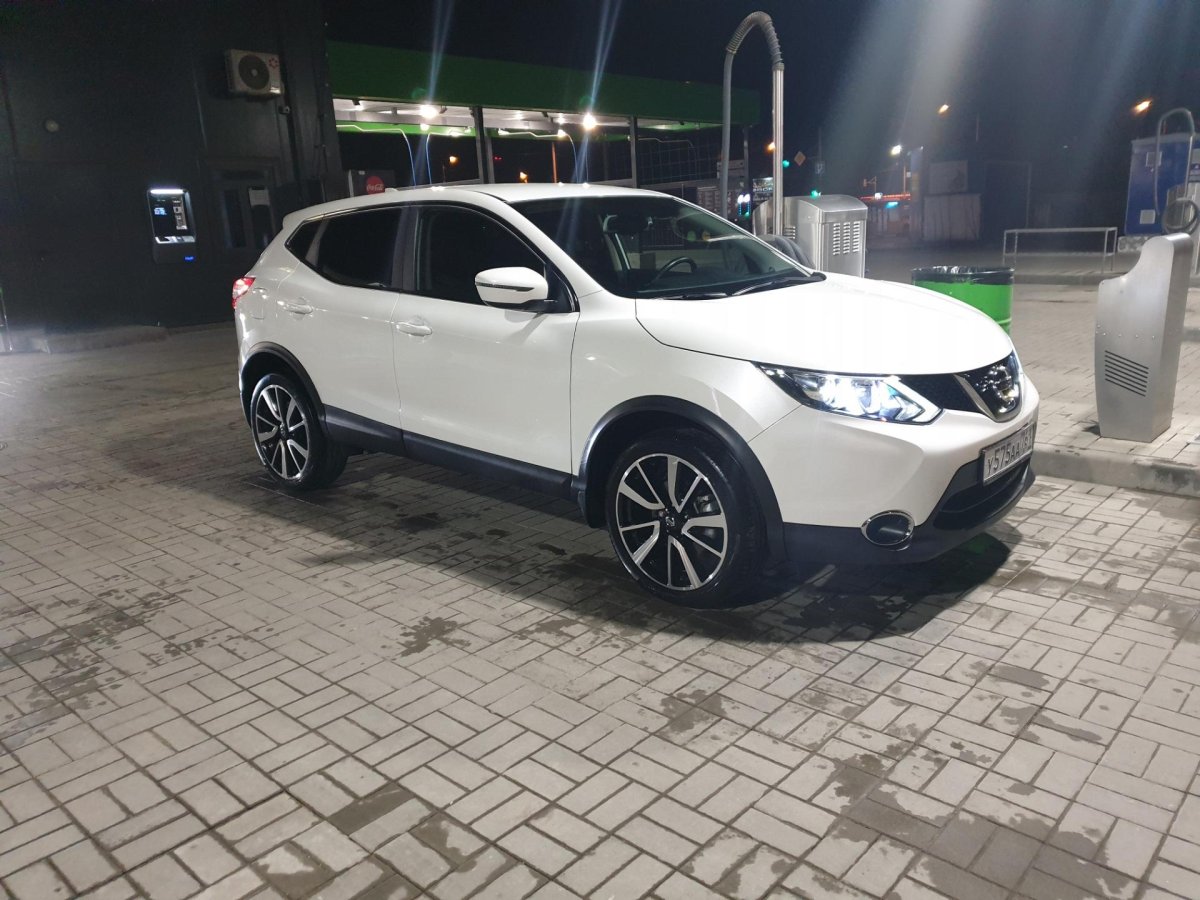Nissan Qashqai j11 белый