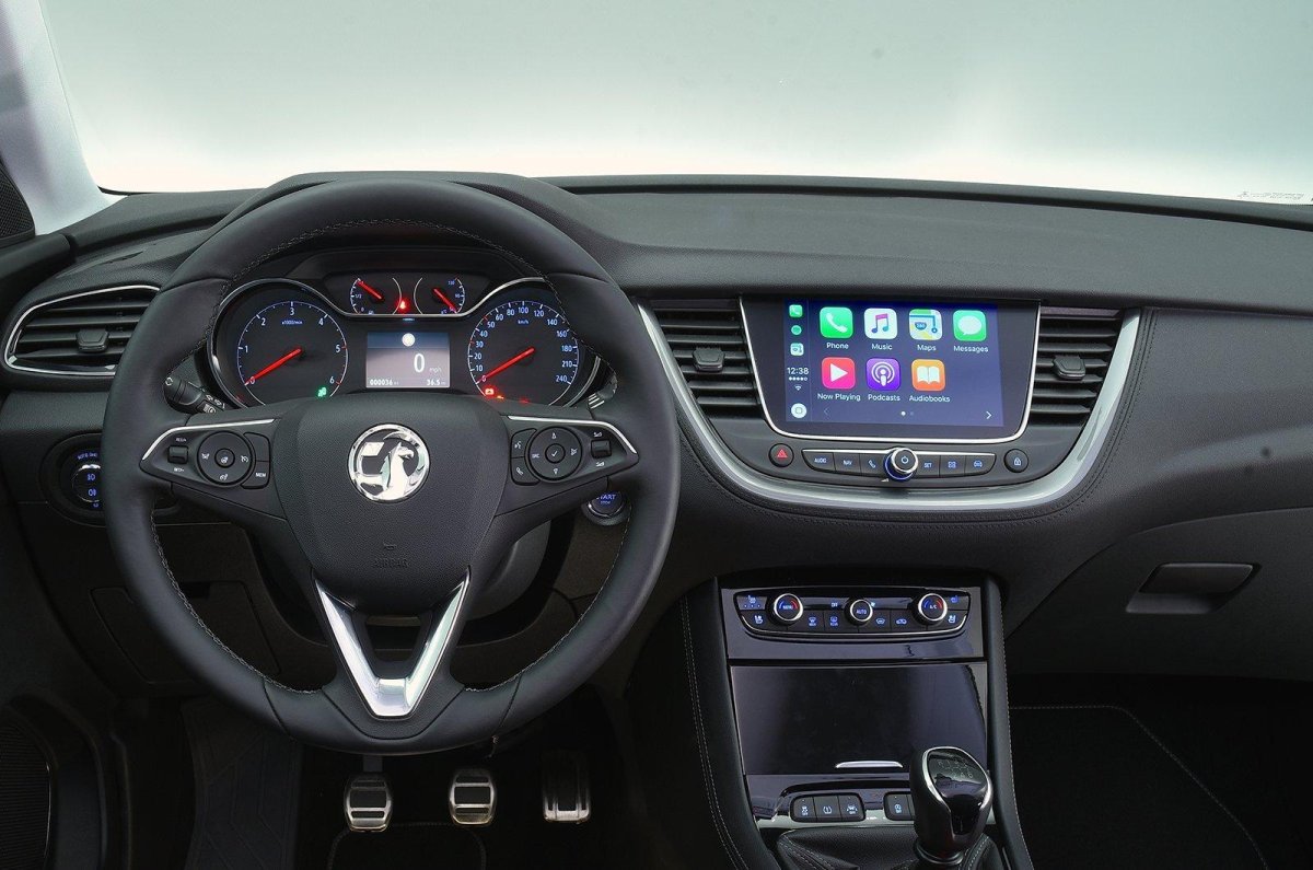 Opel Grandland x салон