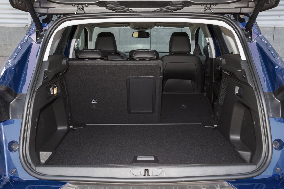 Грандлэнд Опель багажник