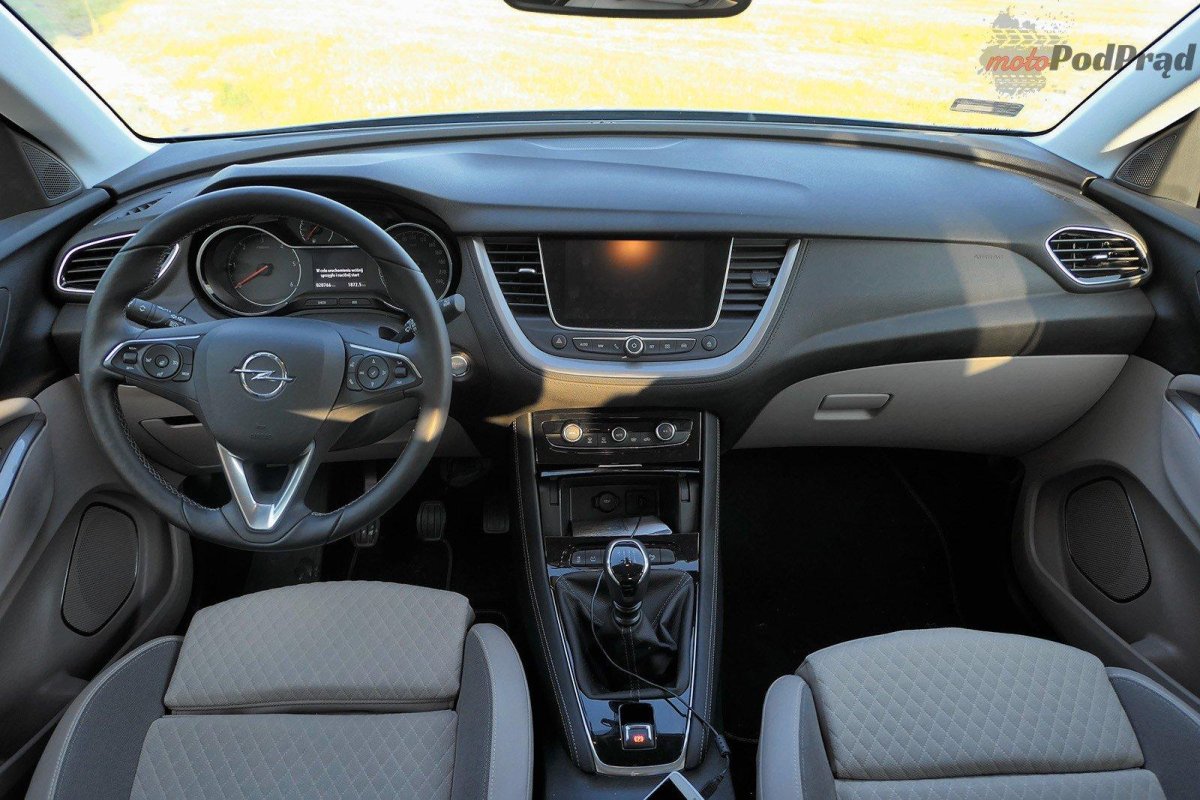 Салон Опель Грандлэнд х