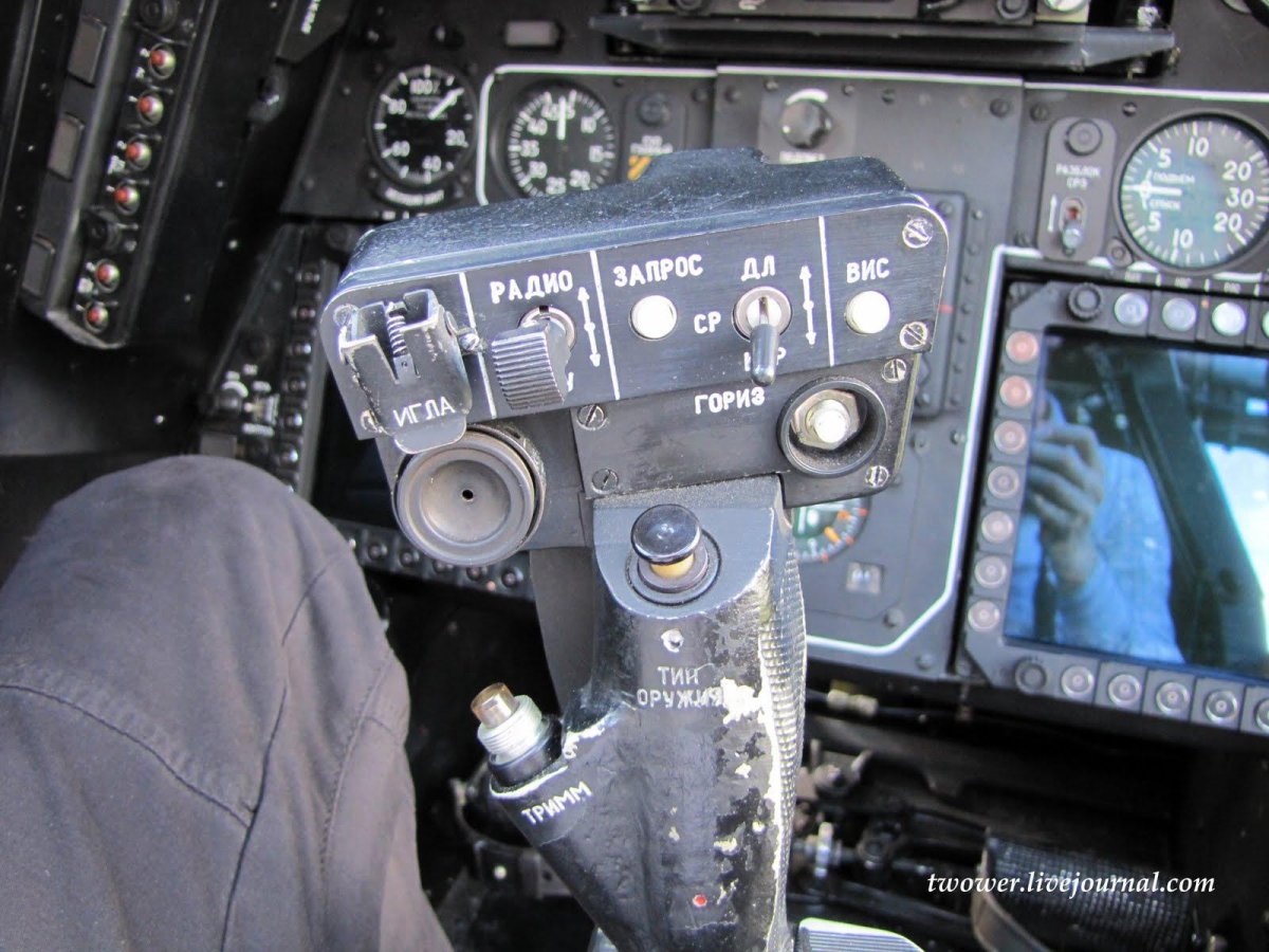 Ми-28 кабина