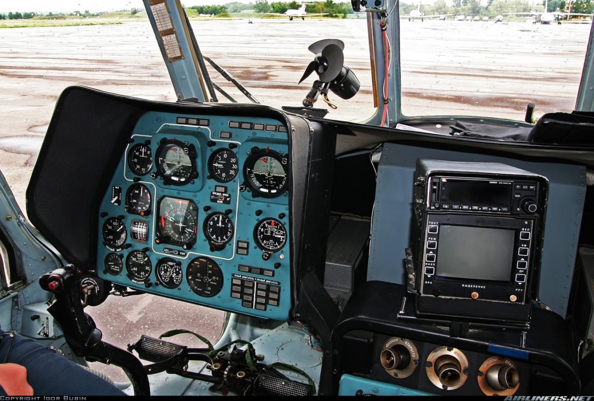 Ми-8амтш кабина