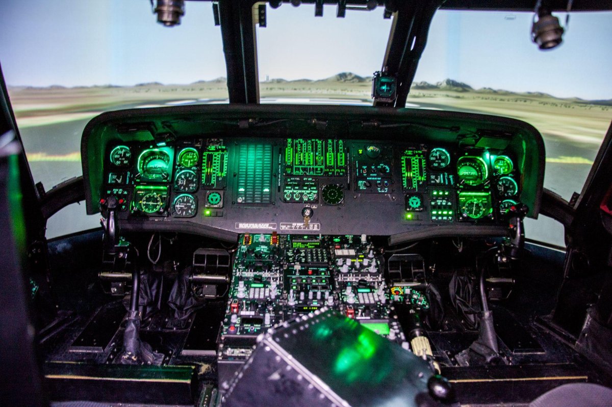 Uh-60 Cockpit