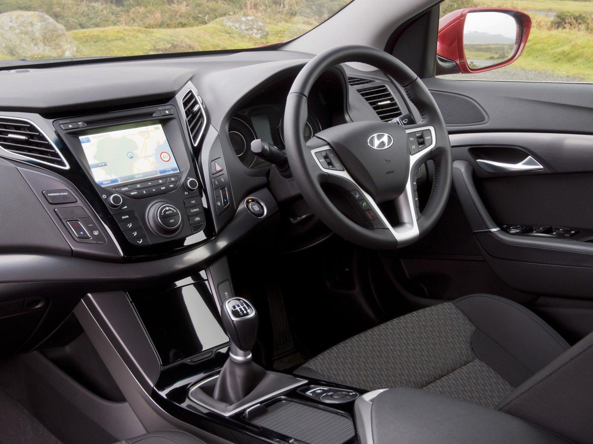 Hyundai i40 2013 салон