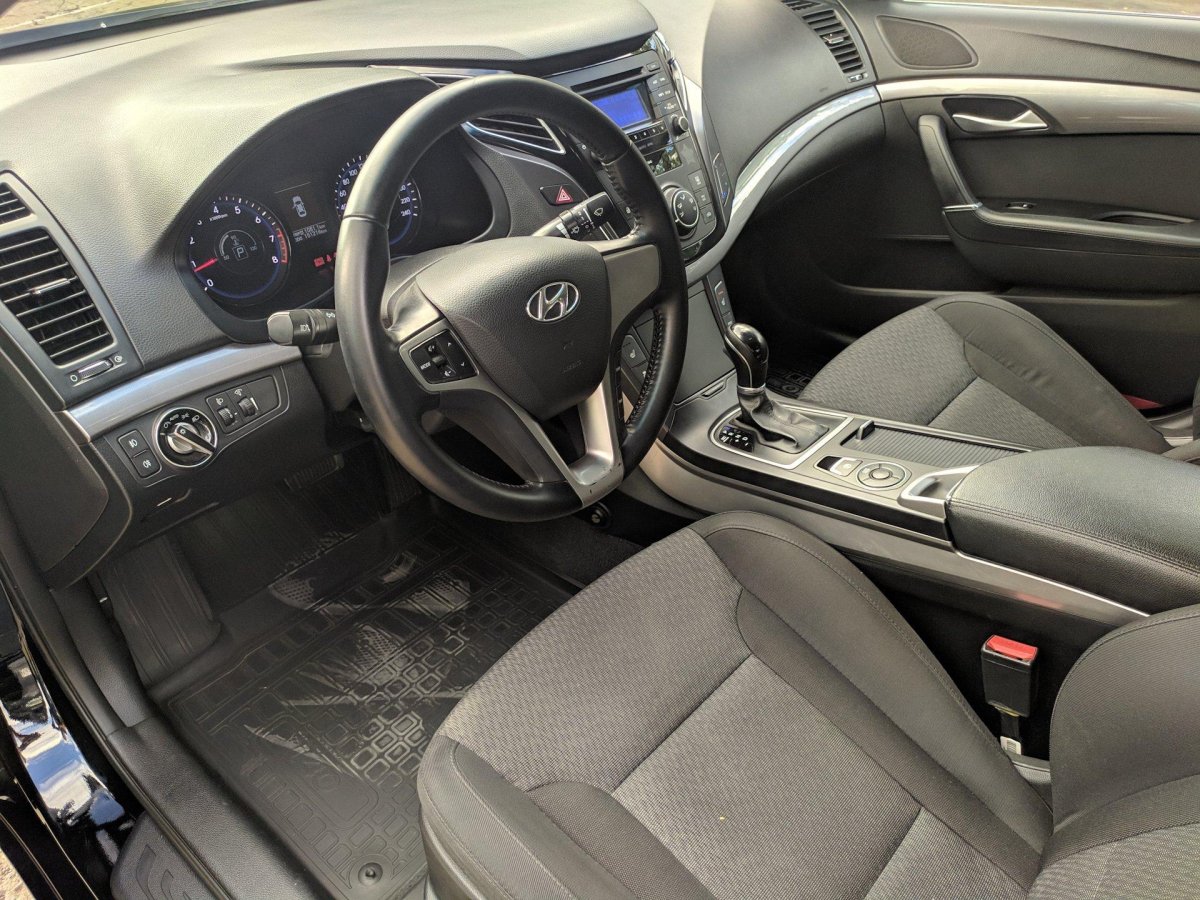 Hyundai i40 2014 салон