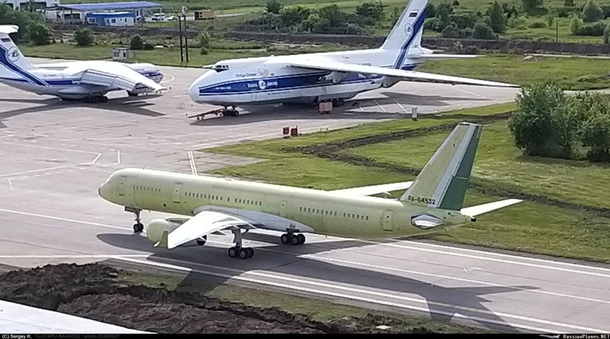 Туполев ту 214 ПУ СБУС