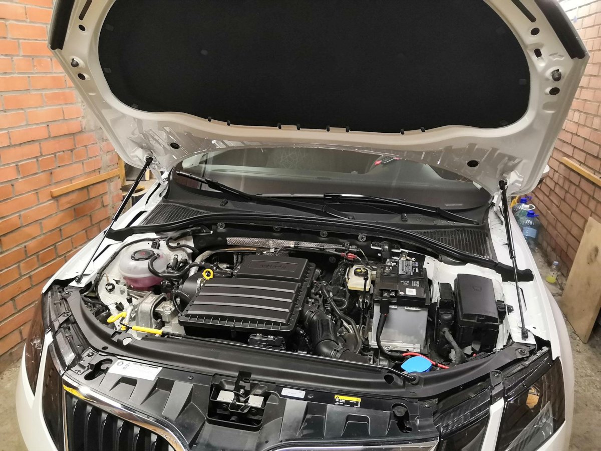 Шкода Октавия а7 под капотом