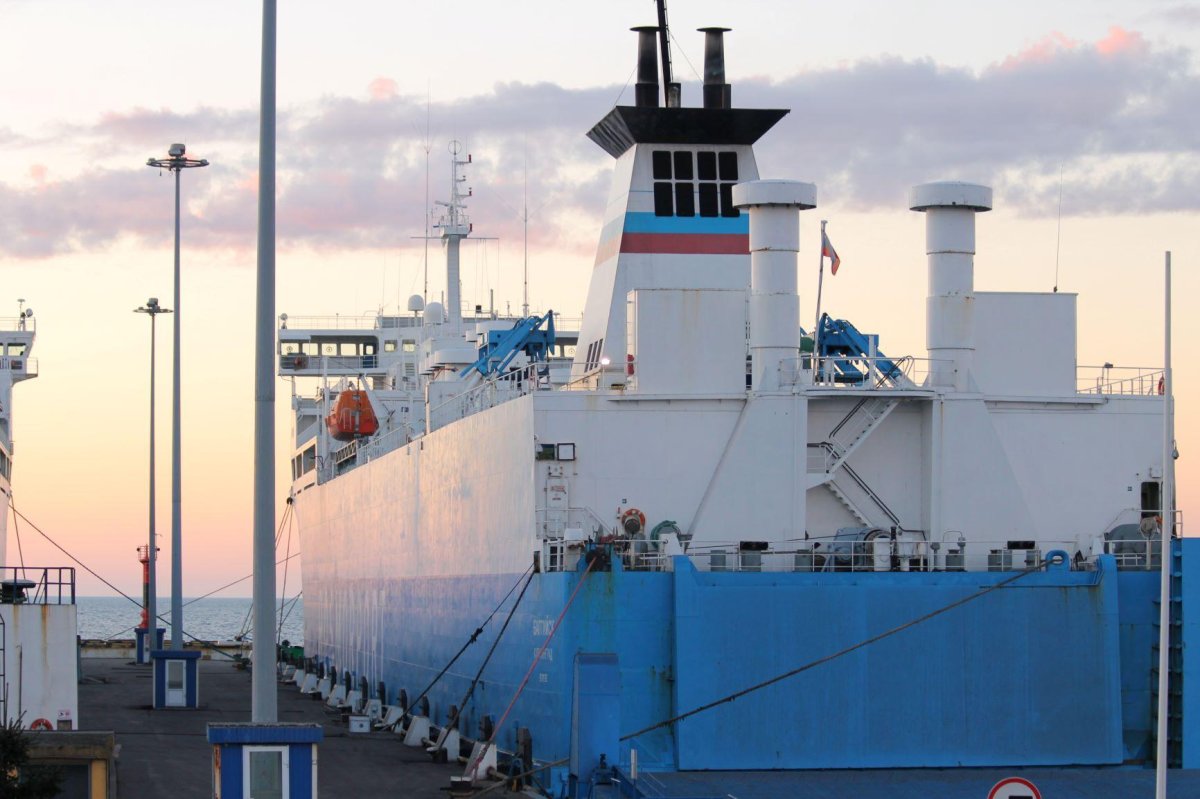 Паром Усть-Луга Балтийск