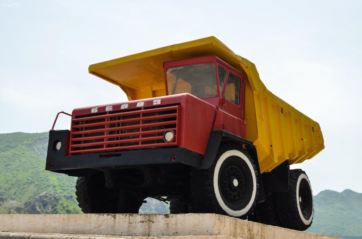 БЕЛАЗ 540