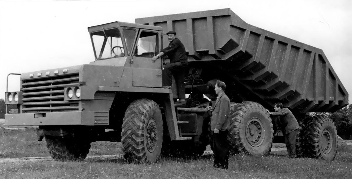 МАЗ-525 БЕЛАЗ-540