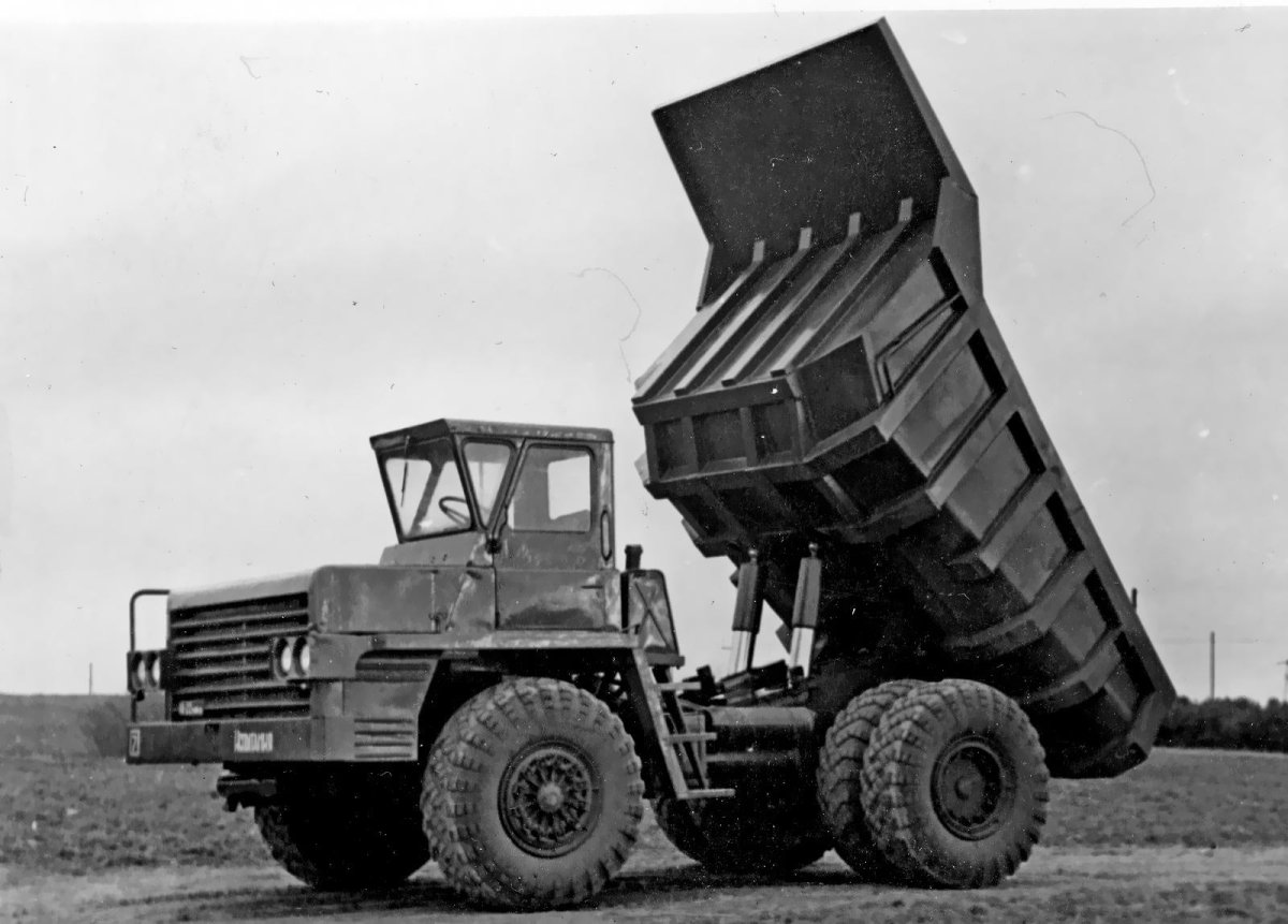 МАЗ-525 БЕЛАЗ-540