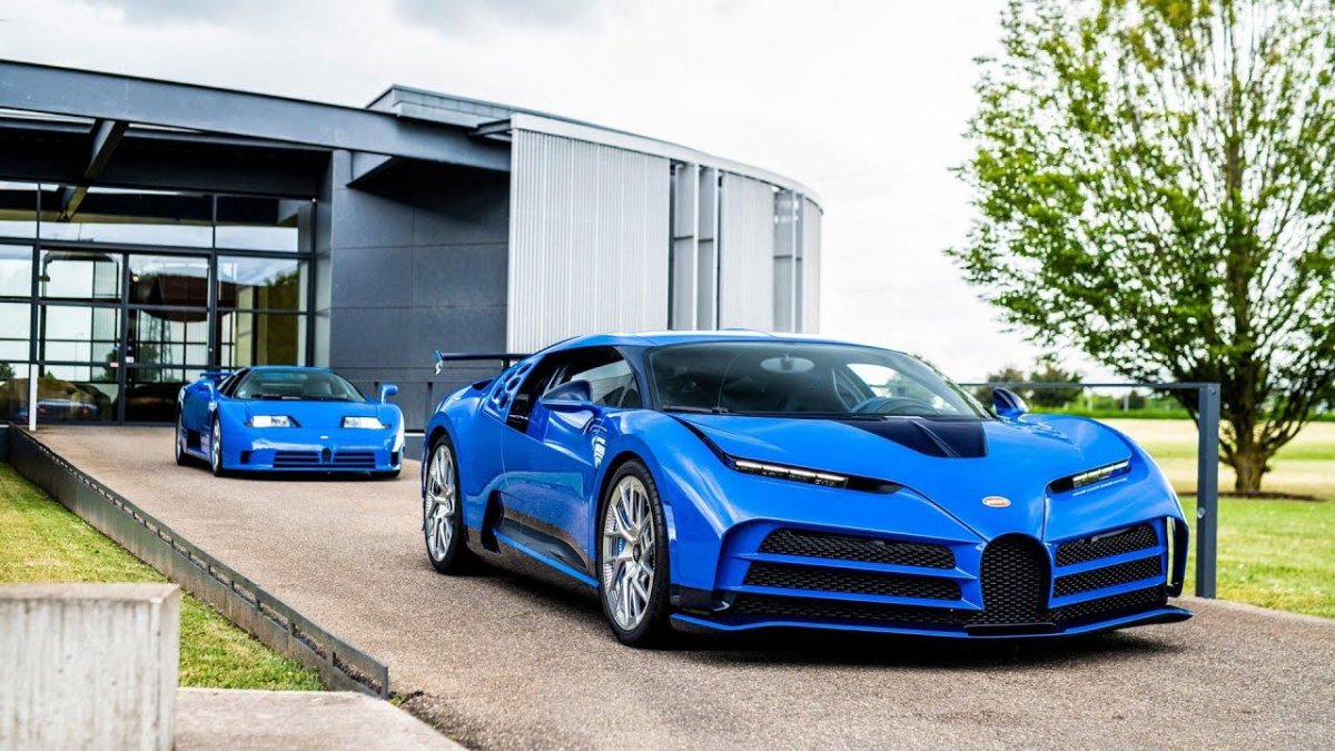 Машина Bugatti Centodieci