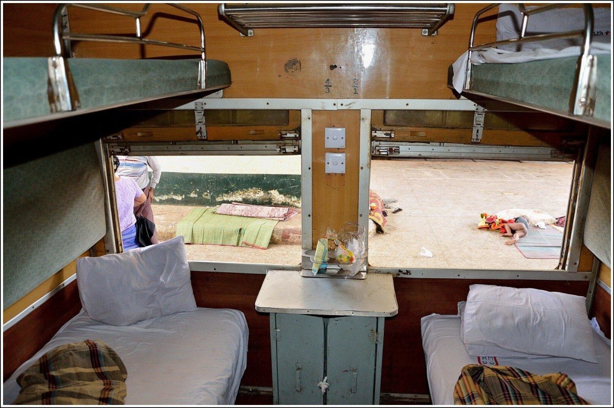 Поезд 127ы Красноярск Адлер вагоны