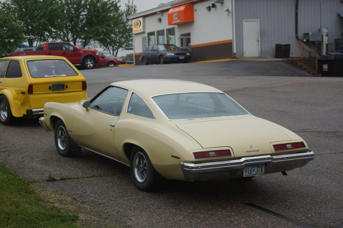 Понтиак Леманс