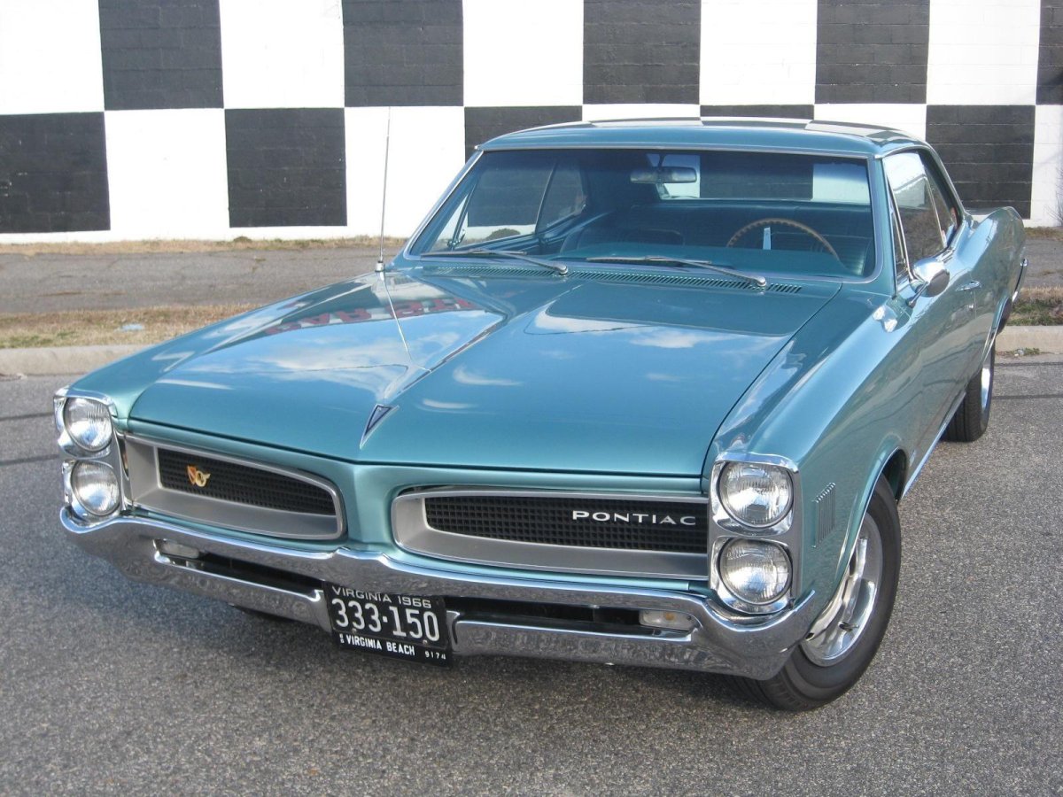 Понтиак Леманс 1966