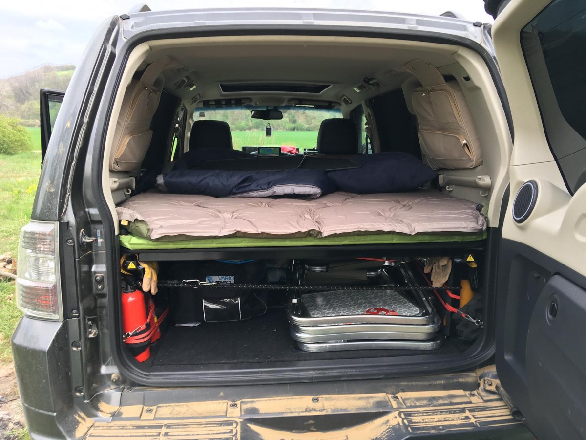 Митсубиси Паджеро 4 багажник