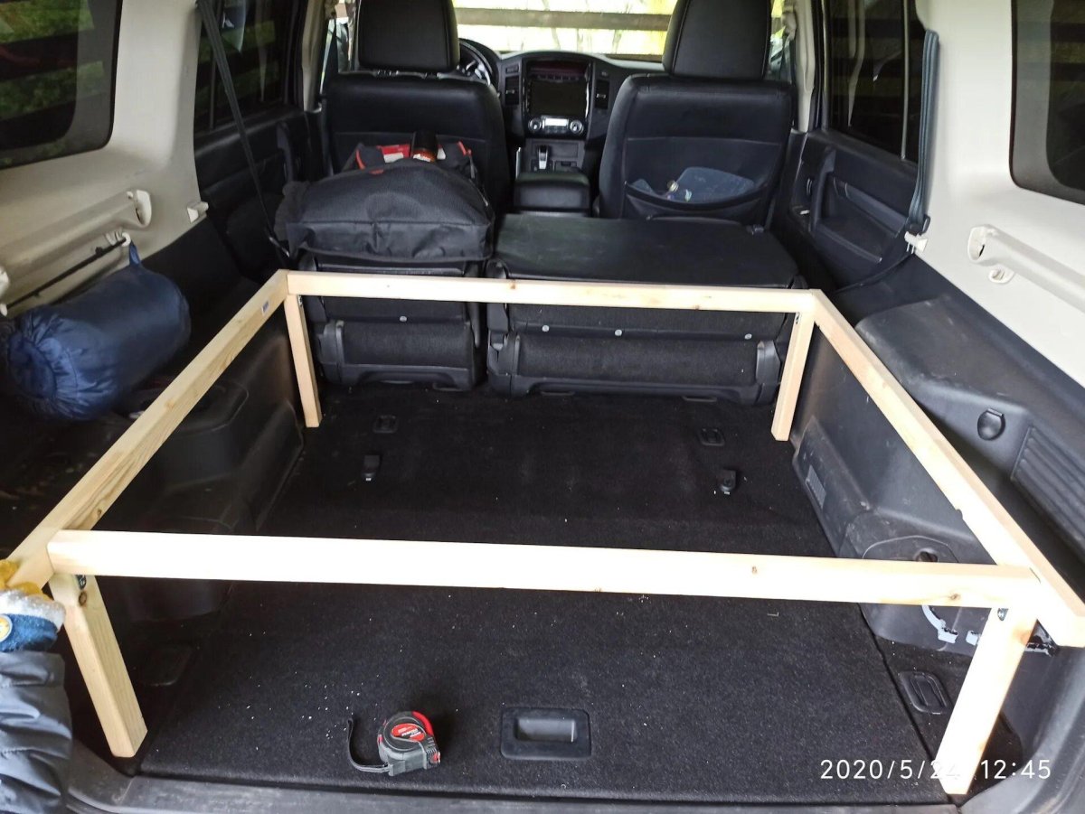 Спальник в Митсубиси Паджеро 4