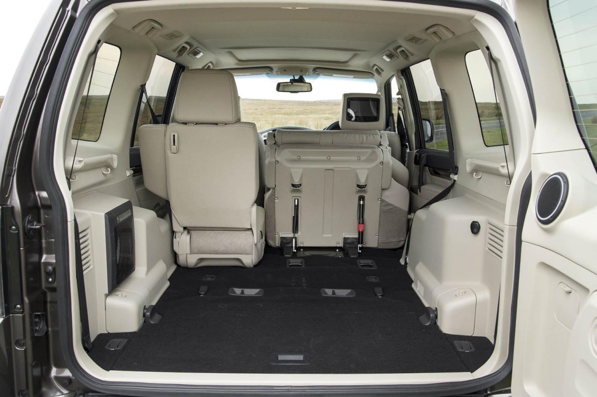 Митсубиси Паджеро 4 салон