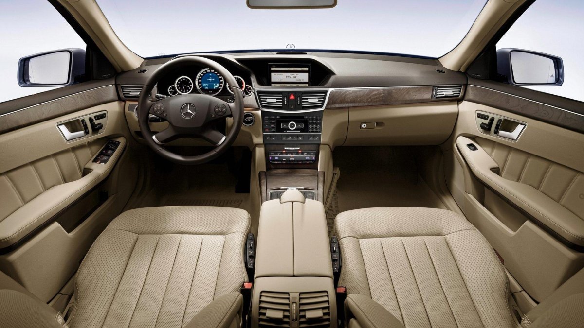 Mercedes Benz e class w212