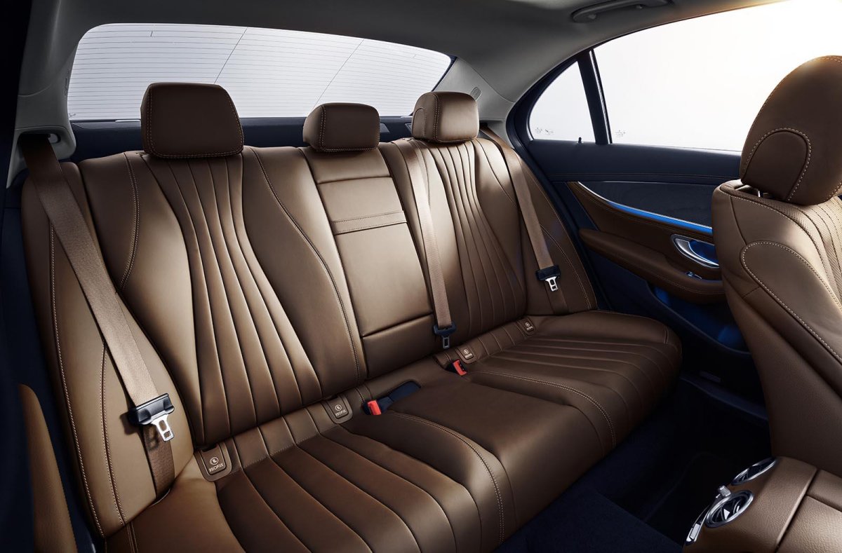 Mercedes Benz e class 2021 Interior