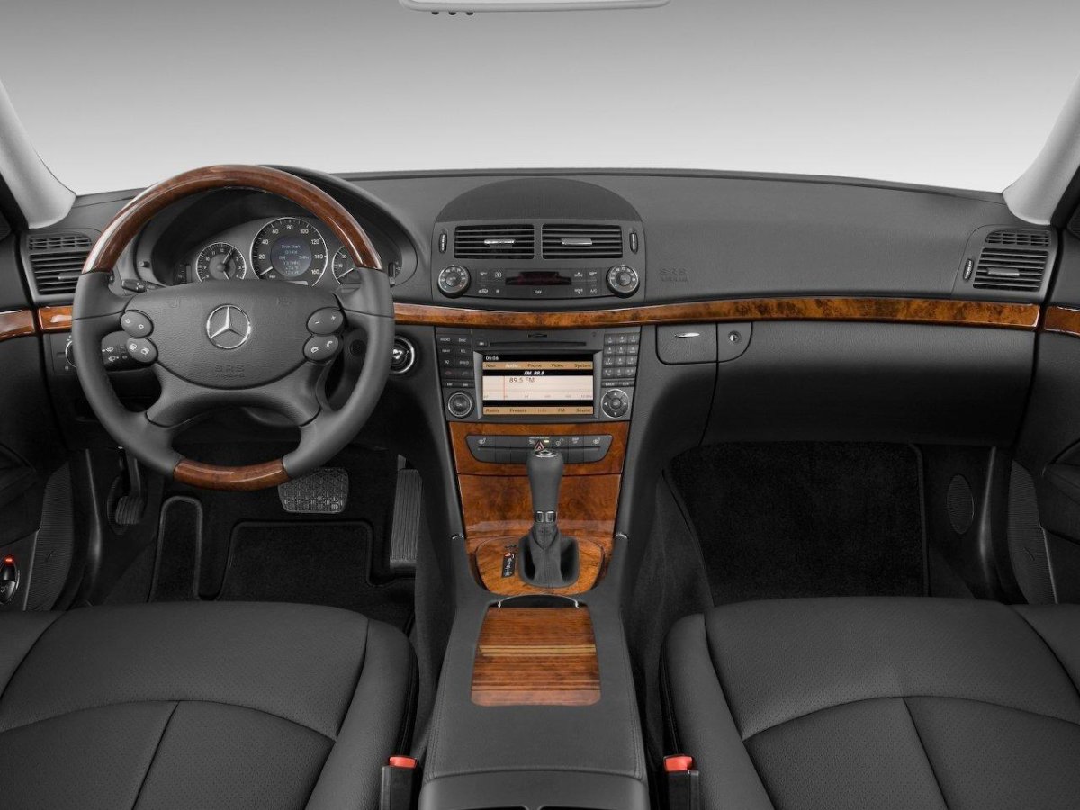 Mercedes-Benz w211 салон