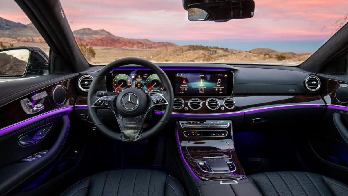 Мерседес Бенц е класс 2020