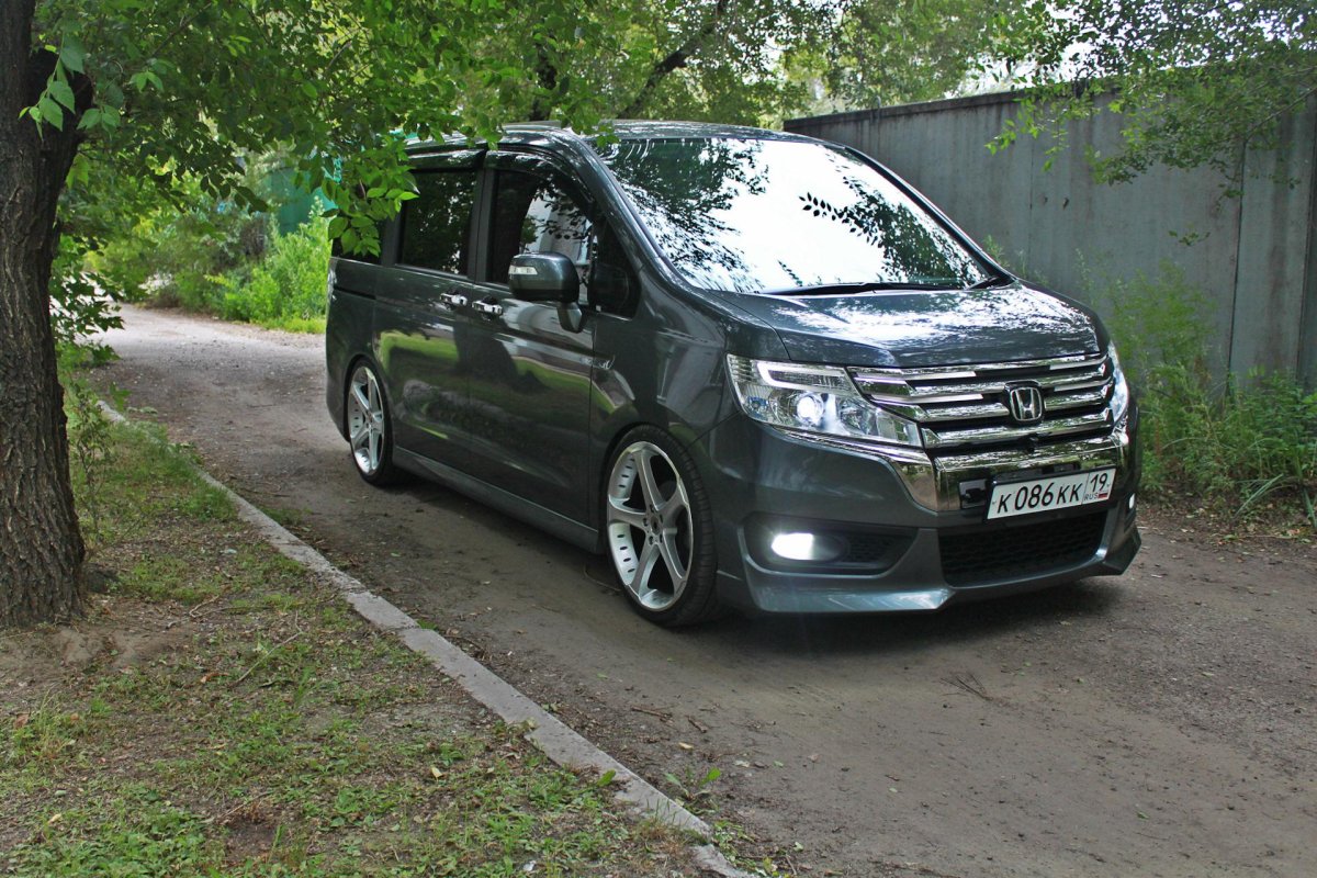 Honda Stepwgn spada 5