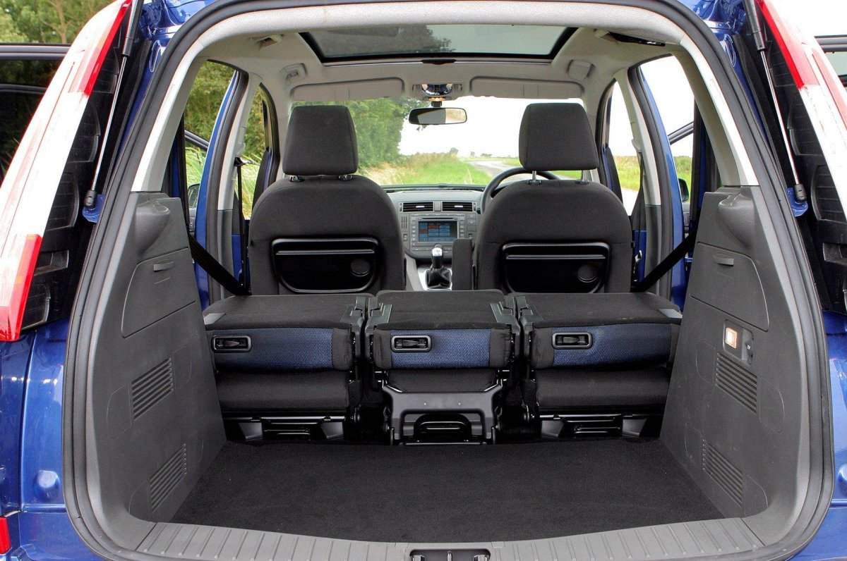 Ford Focus c-Max салон