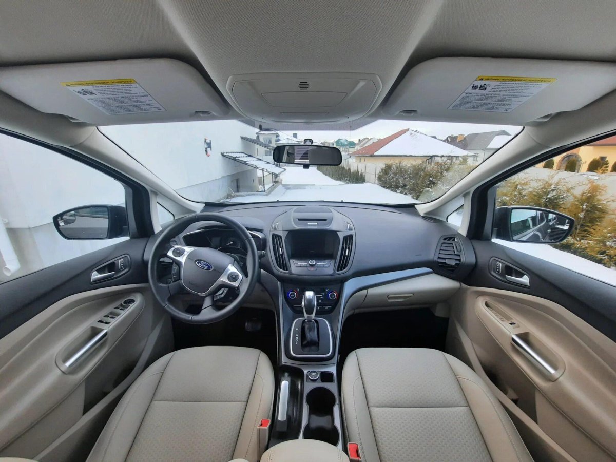 Ford s Max салон