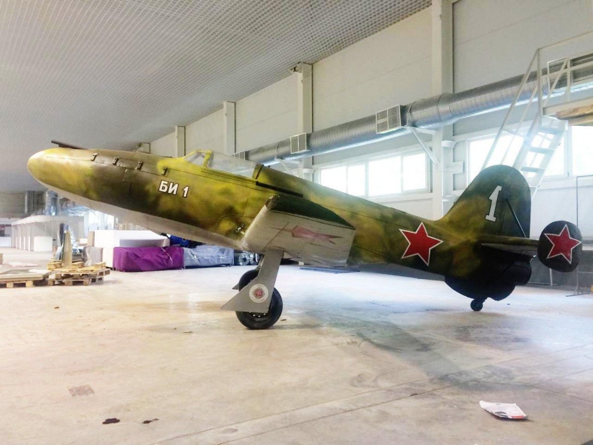 Самолёт би-1 первый реактивный