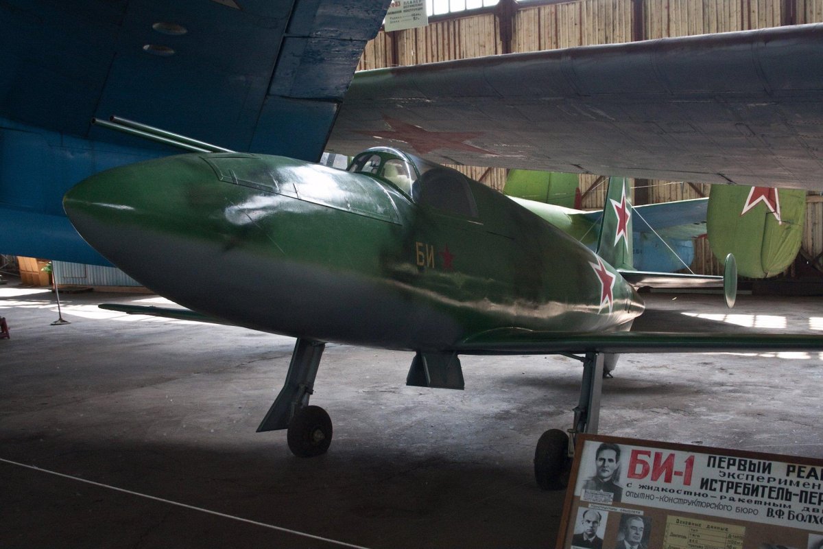 Бахчиванджи и би1