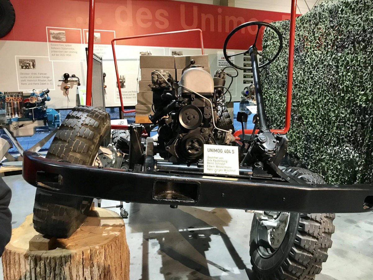 Задняя подвеска Унимог