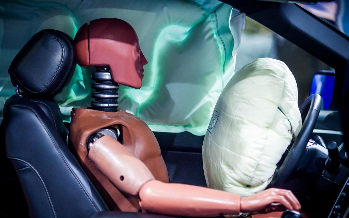 Автомобильная подушка безопасности