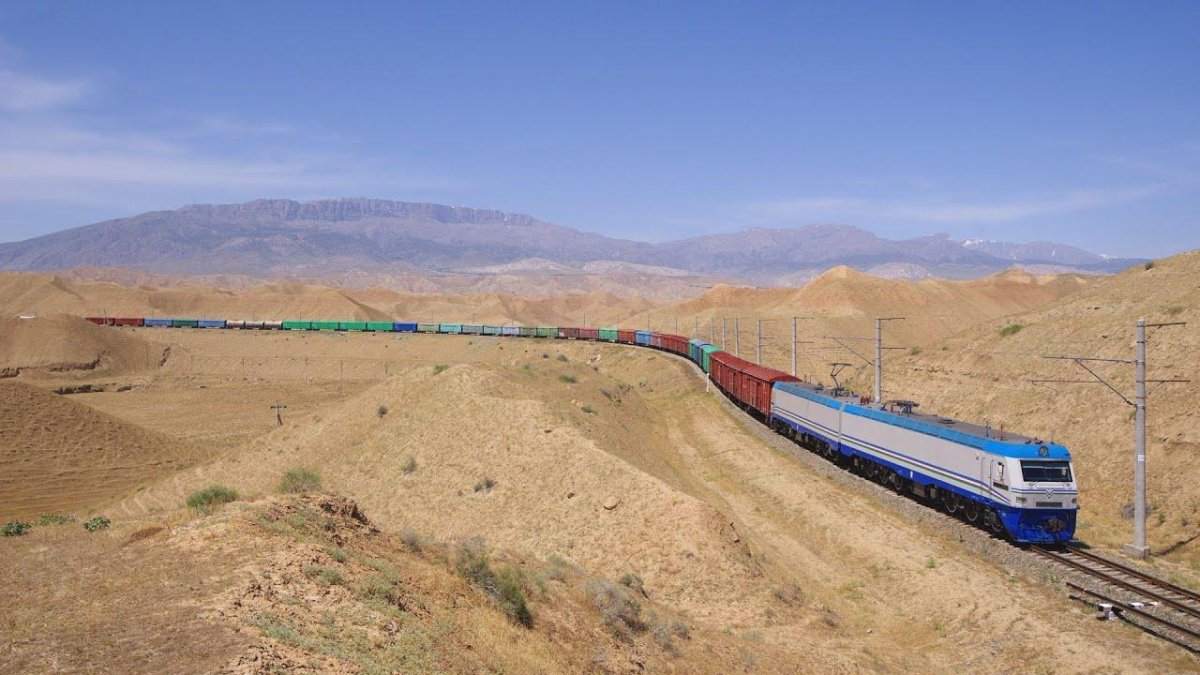 Узбекистанский железное дорога