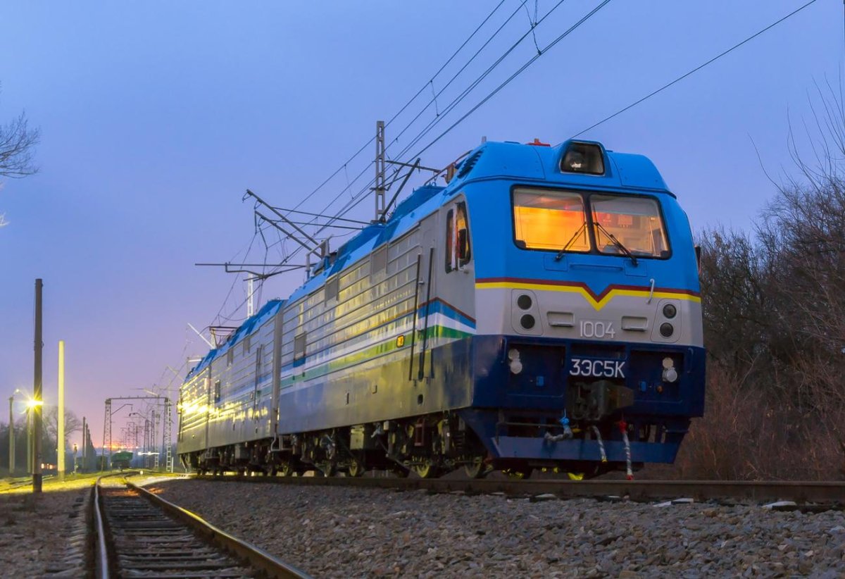 Локомотив 3эс5к Ермак