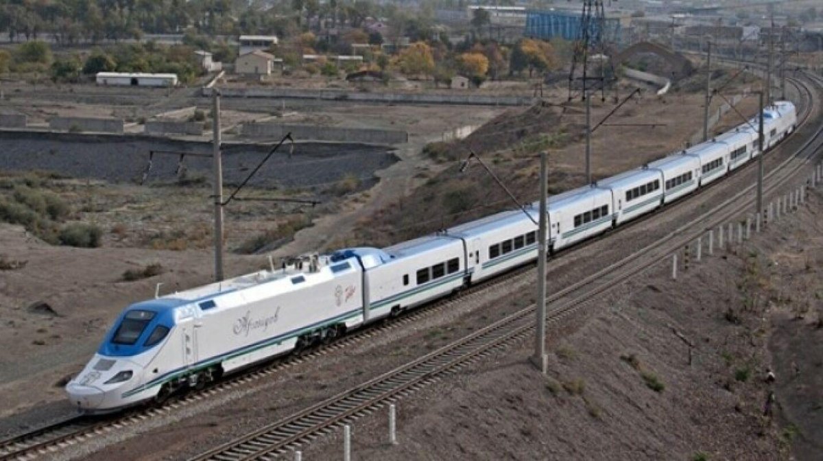 Узбекистан скоростной поезд Афросиаб